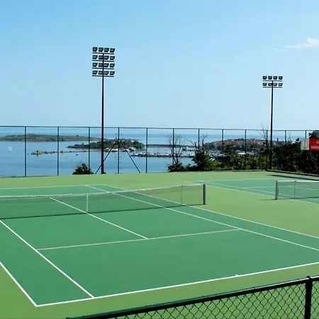 Aparthotel 1spal'nyi Apartament Santa Marina Sozopol' *